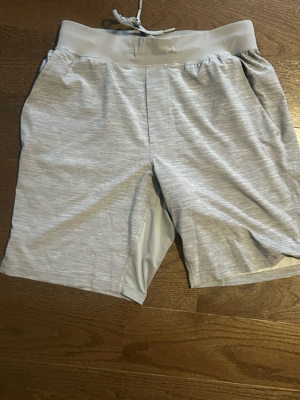 Lululemon Athletica | T.H.E. Short Men M Linerless 9” Heather Gray Gym Workout
